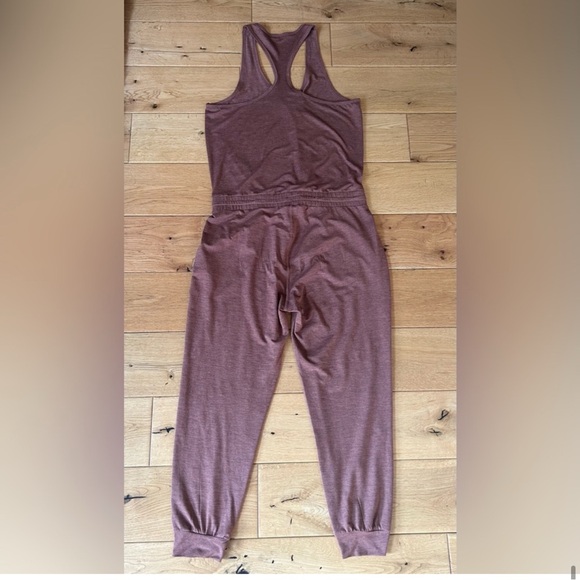 Women's Vuori Lux Jumpsuit in Terracotta Size Medium - Picture 6 of 6